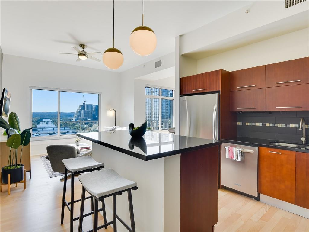 603 Davis St # 2001, Austin, TX 78701