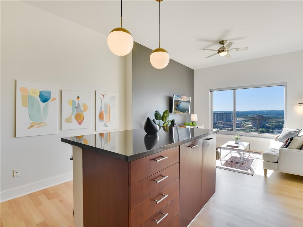 603 Davis St # 2001, Austin, TX 78701