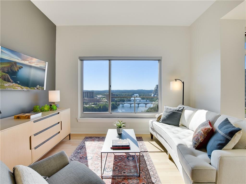 603 Davis St # 2001, Austin, TX 78701