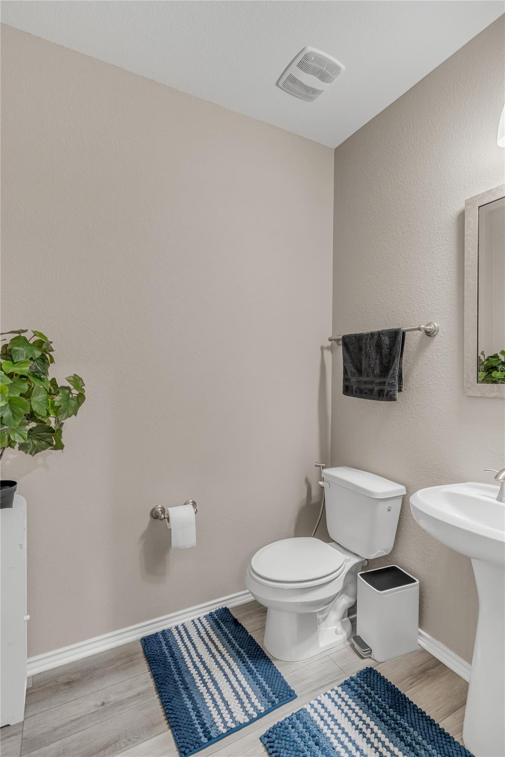 520 Ayinger Ln, Austin, TX 78728