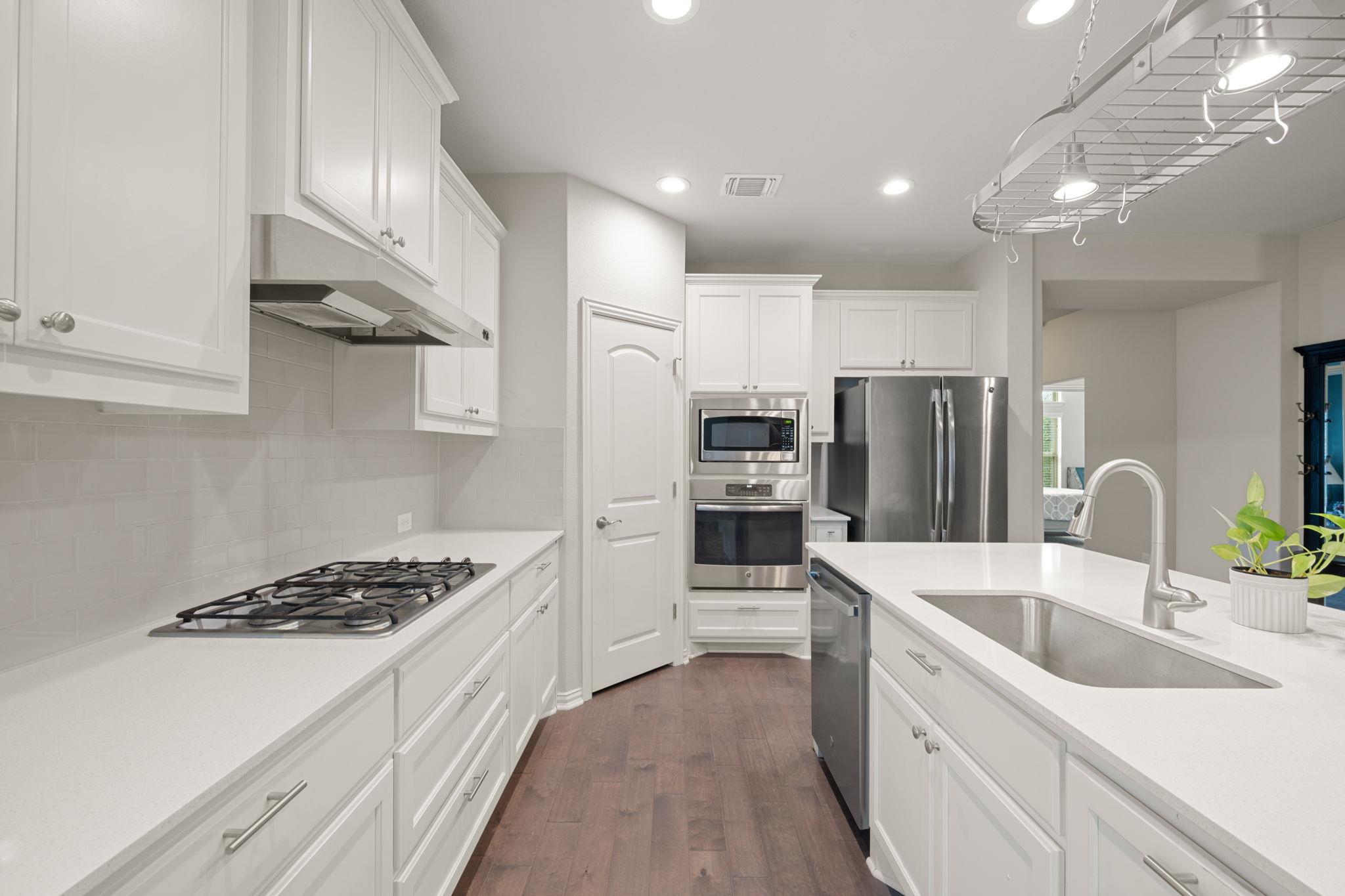 8800 Slater Dr, Austin, TX 78747