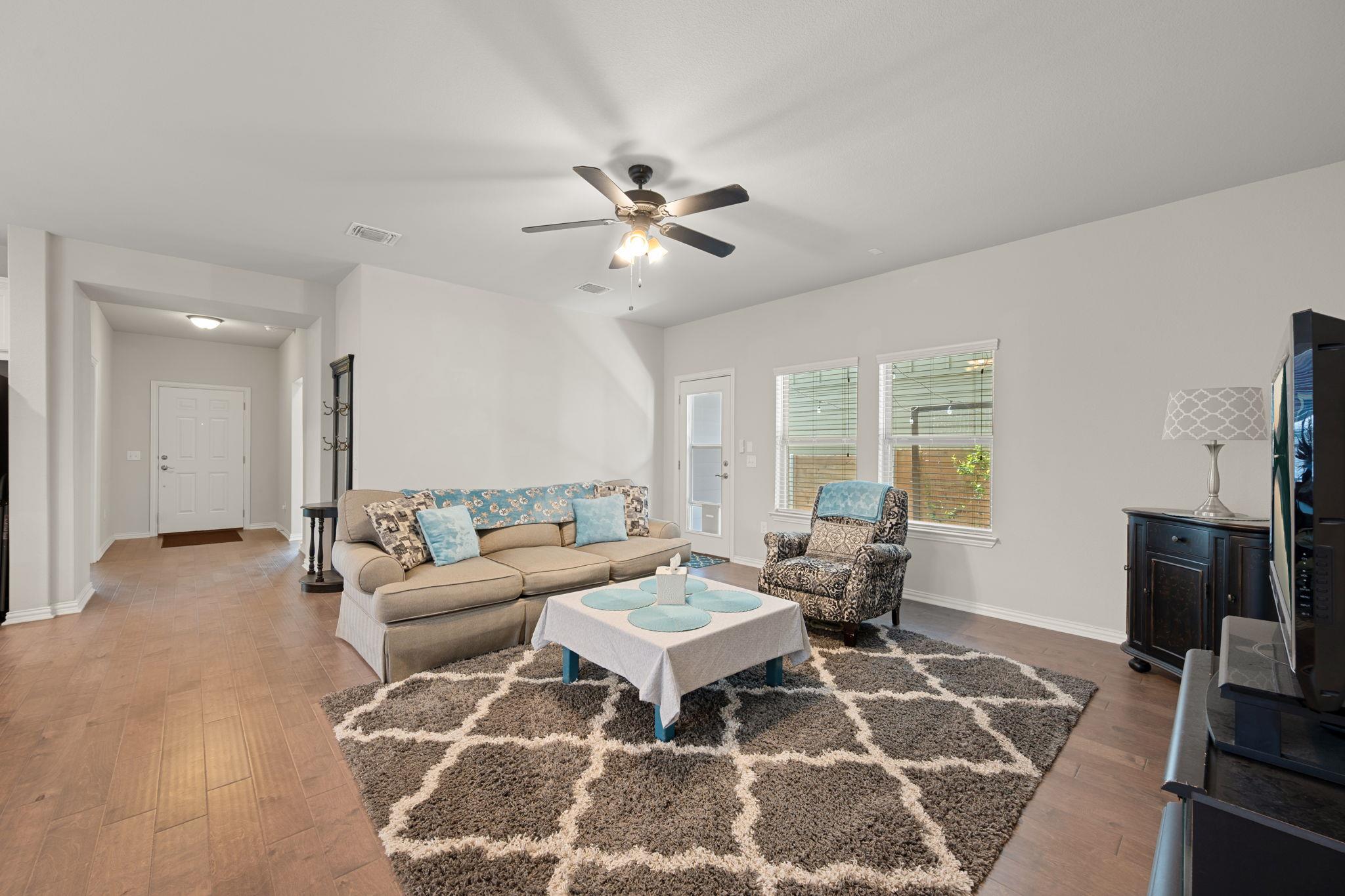 8800 Slater Dr, Austin, TX 78747