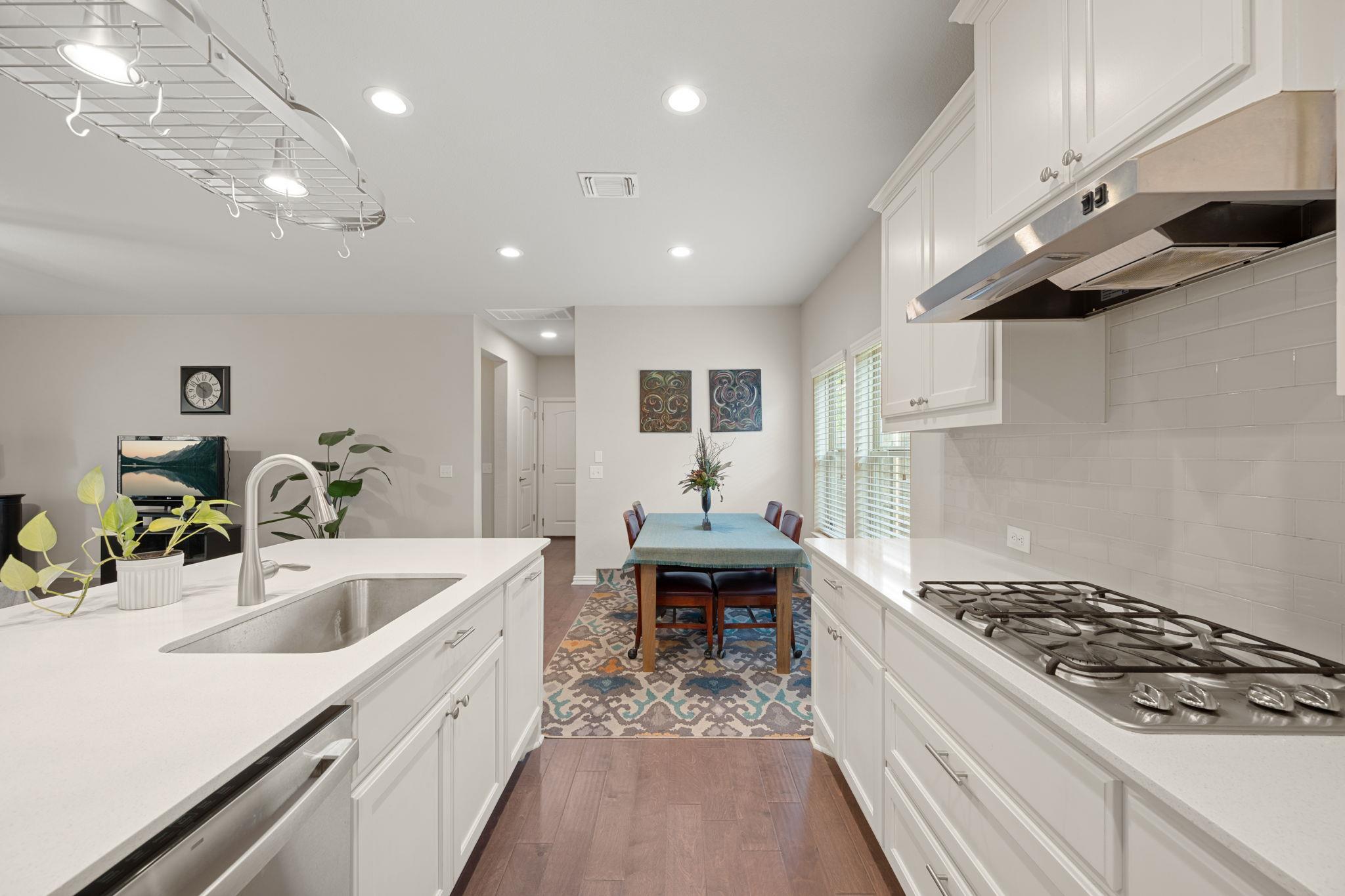 8800 Slater Dr, Austin, TX 78747