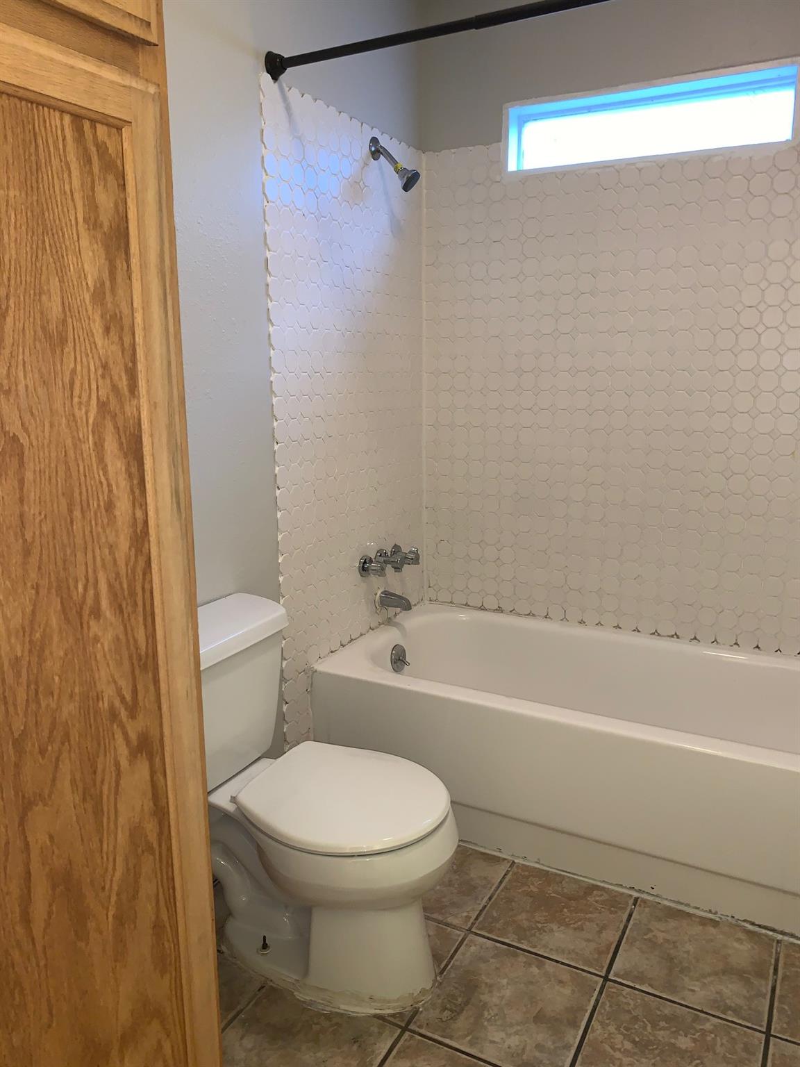 1108 W 22nd St # 2, Austin, TX 78705