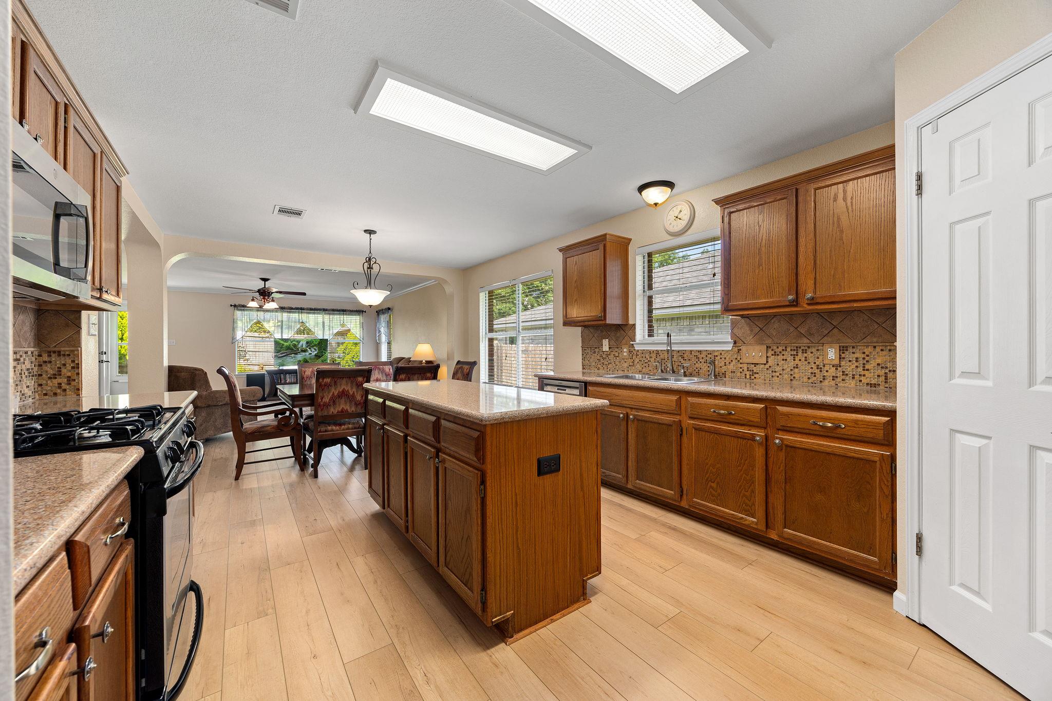 1210 Rice Ave, Cedar Park, TX 78613
