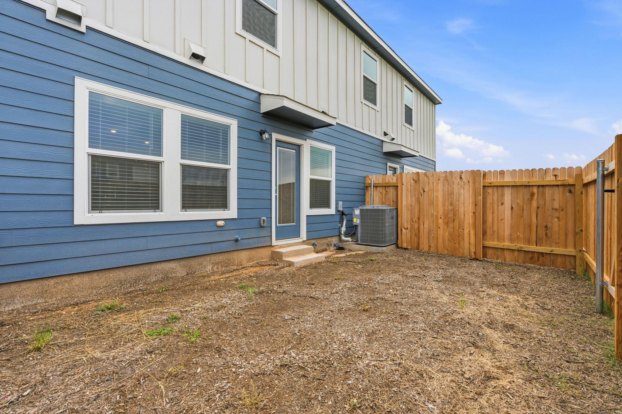164 Cinnabar Ln # 4, Kyle, TX 78640