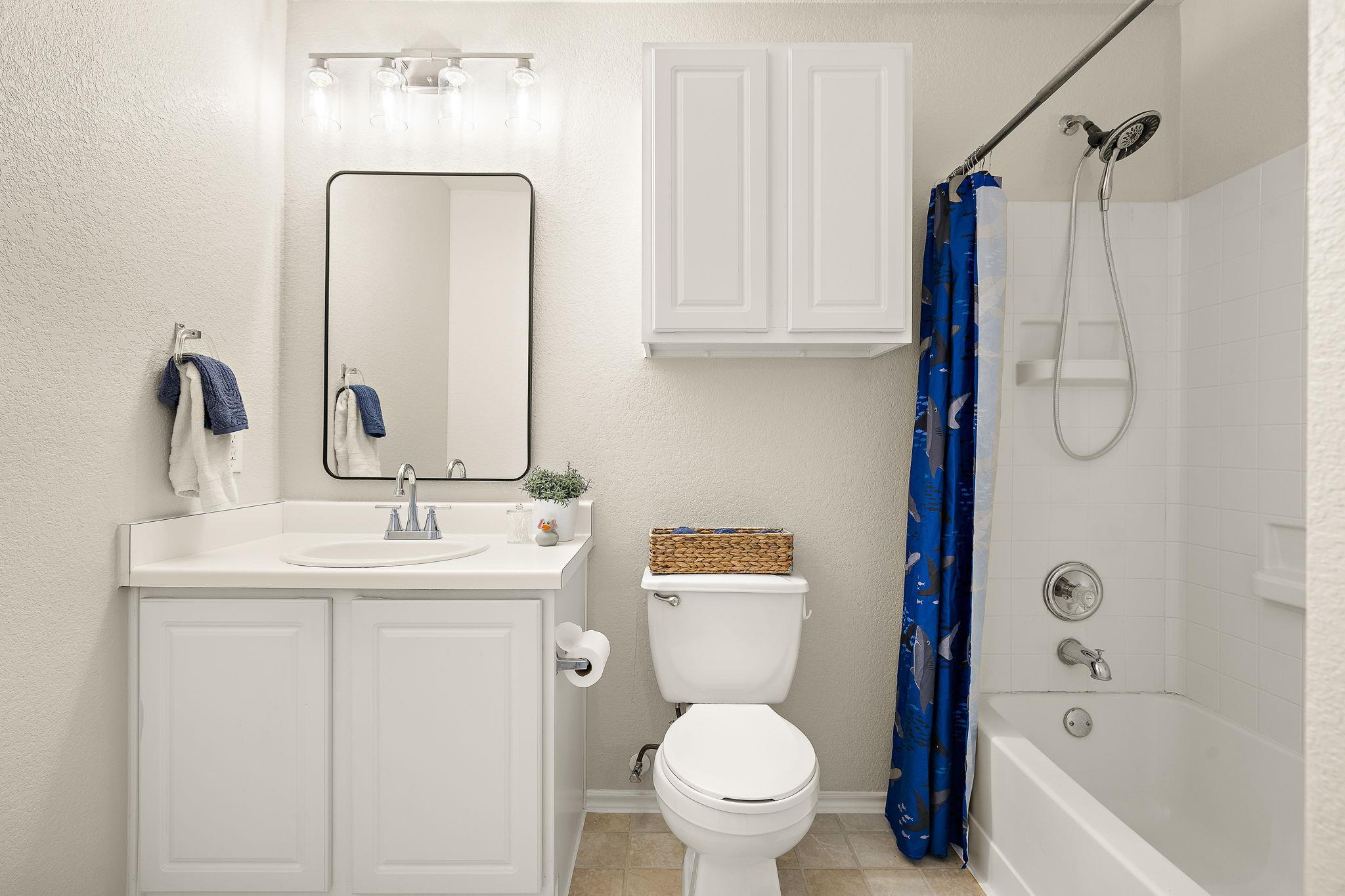 214 Brown St, Hutto, TX 78634