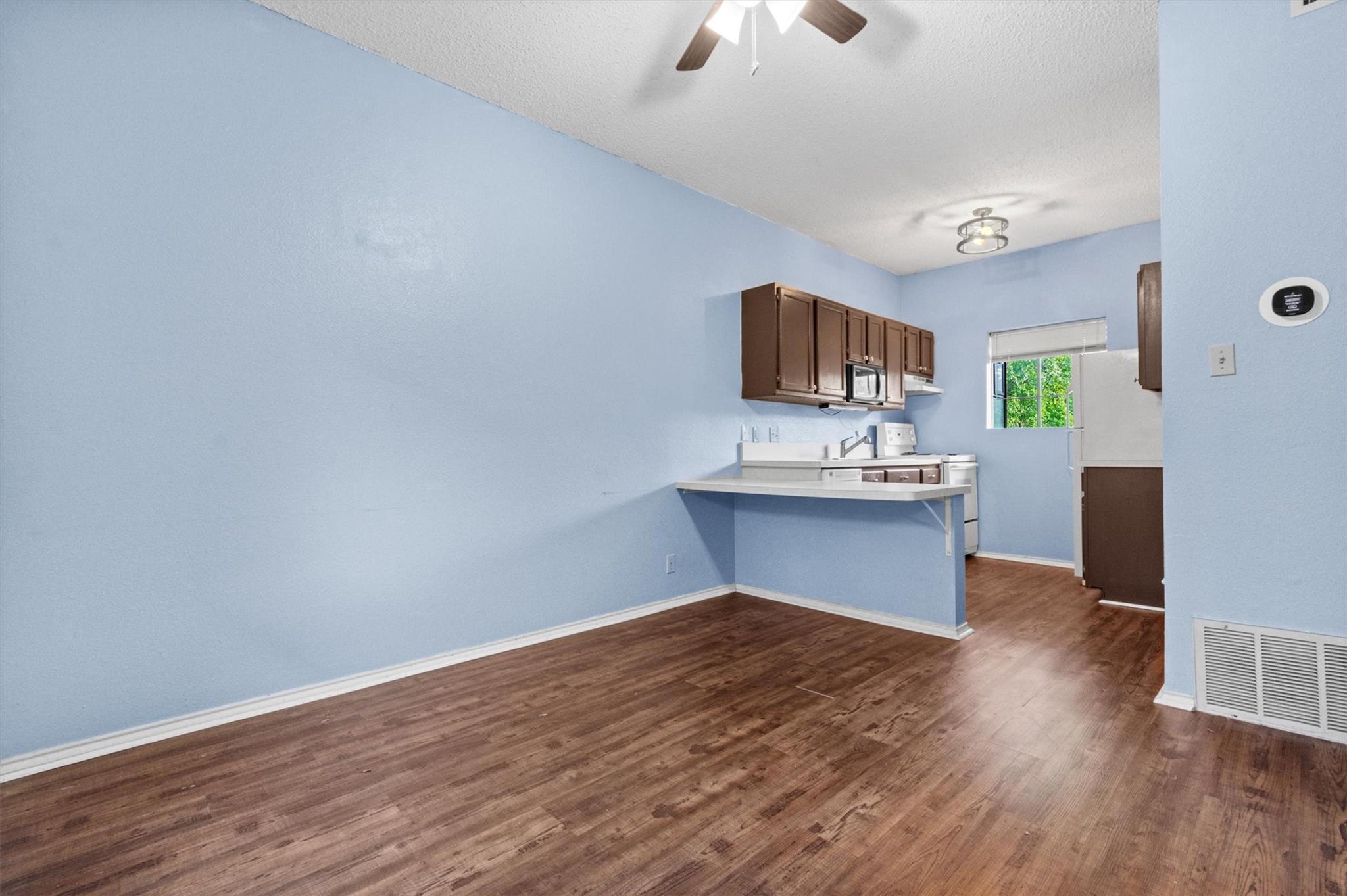 3206 King St # 204, Austin, TX 78705