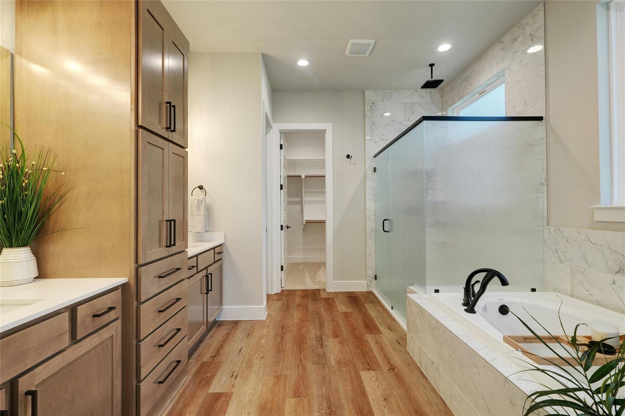 3500 Boone Dr, Lago Vista, TX 78645