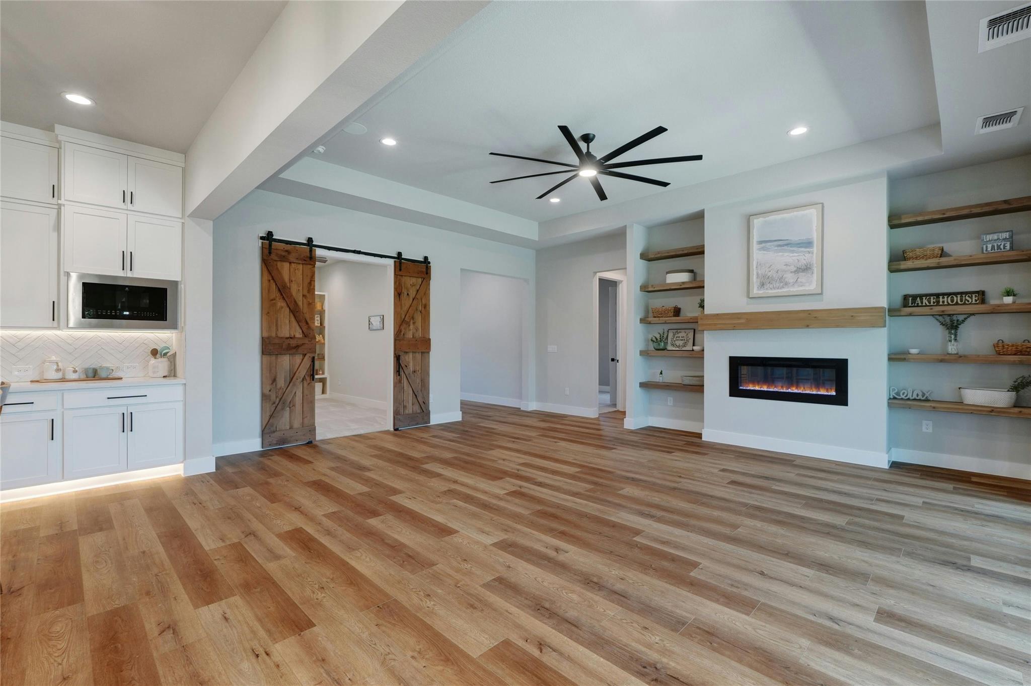 3500 Boone Dr, Lago Vista, TX 78645