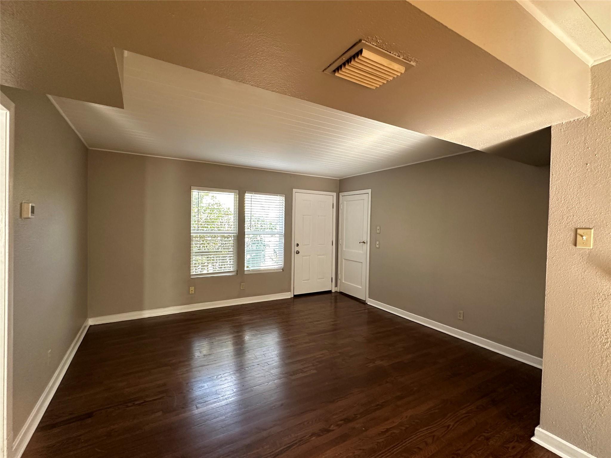 5216 McCarty W # 3, Austin, TX 78749
