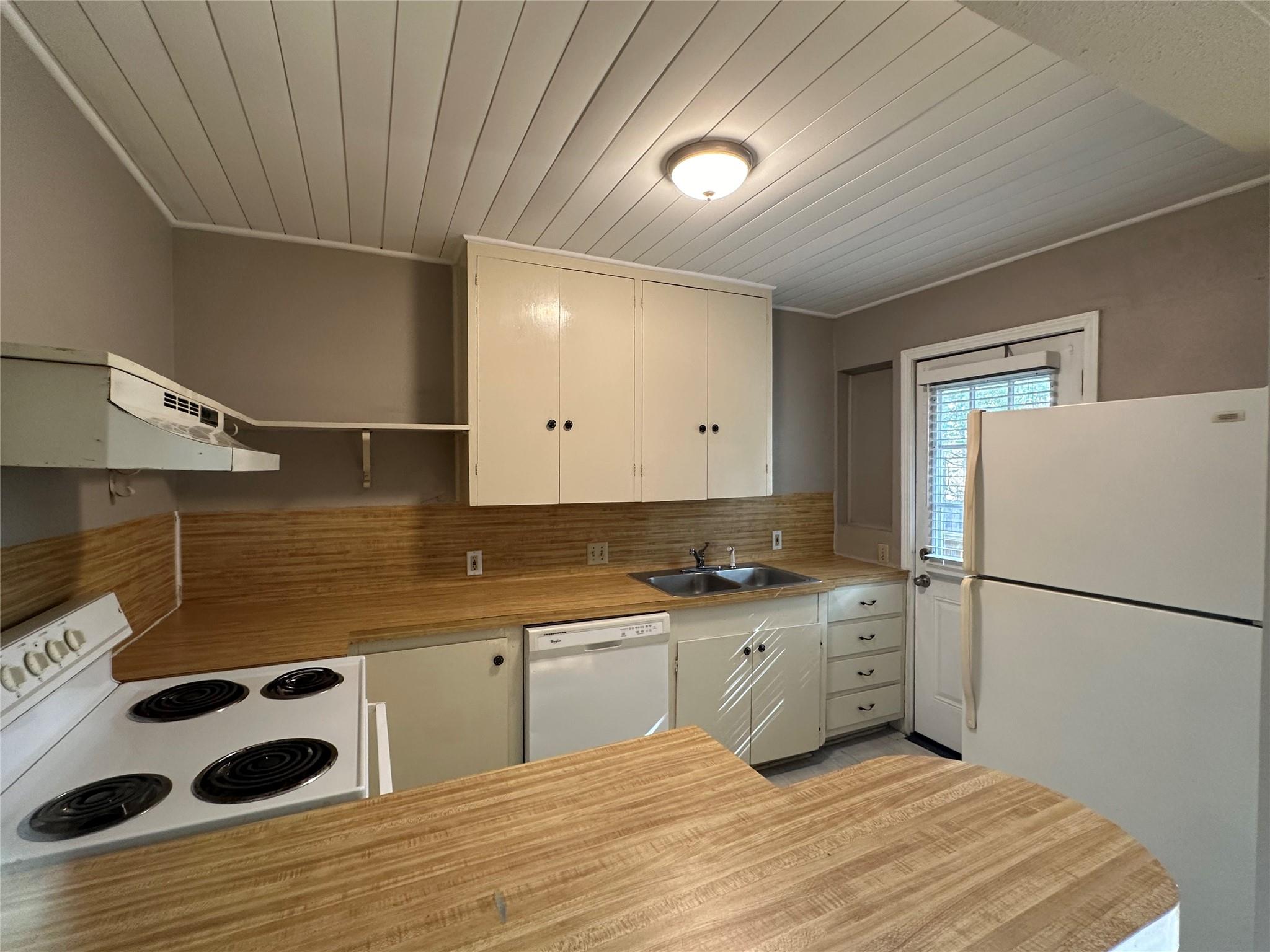 5216 McCarty W # 3, Austin, TX 78749