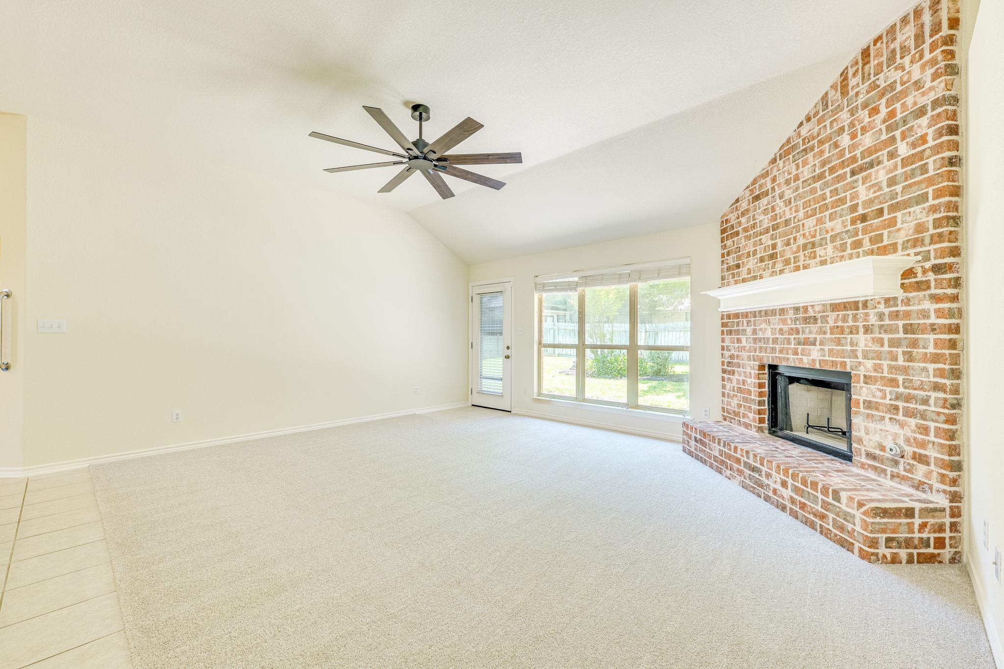 111 Arrowhead Ln, Georgetown, TX 78628