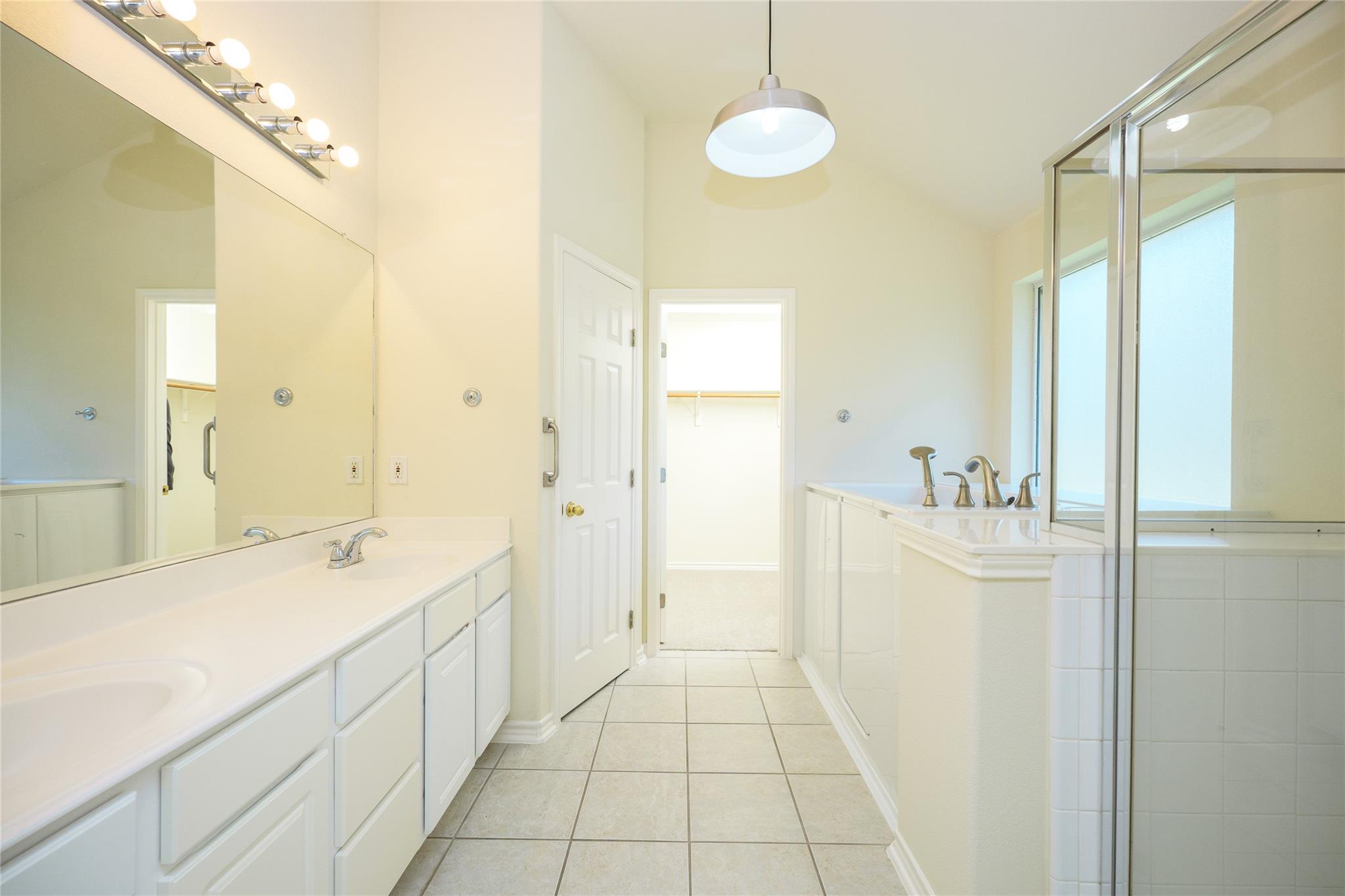 111 Arrowhead Ln, Georgetown, TX 78628