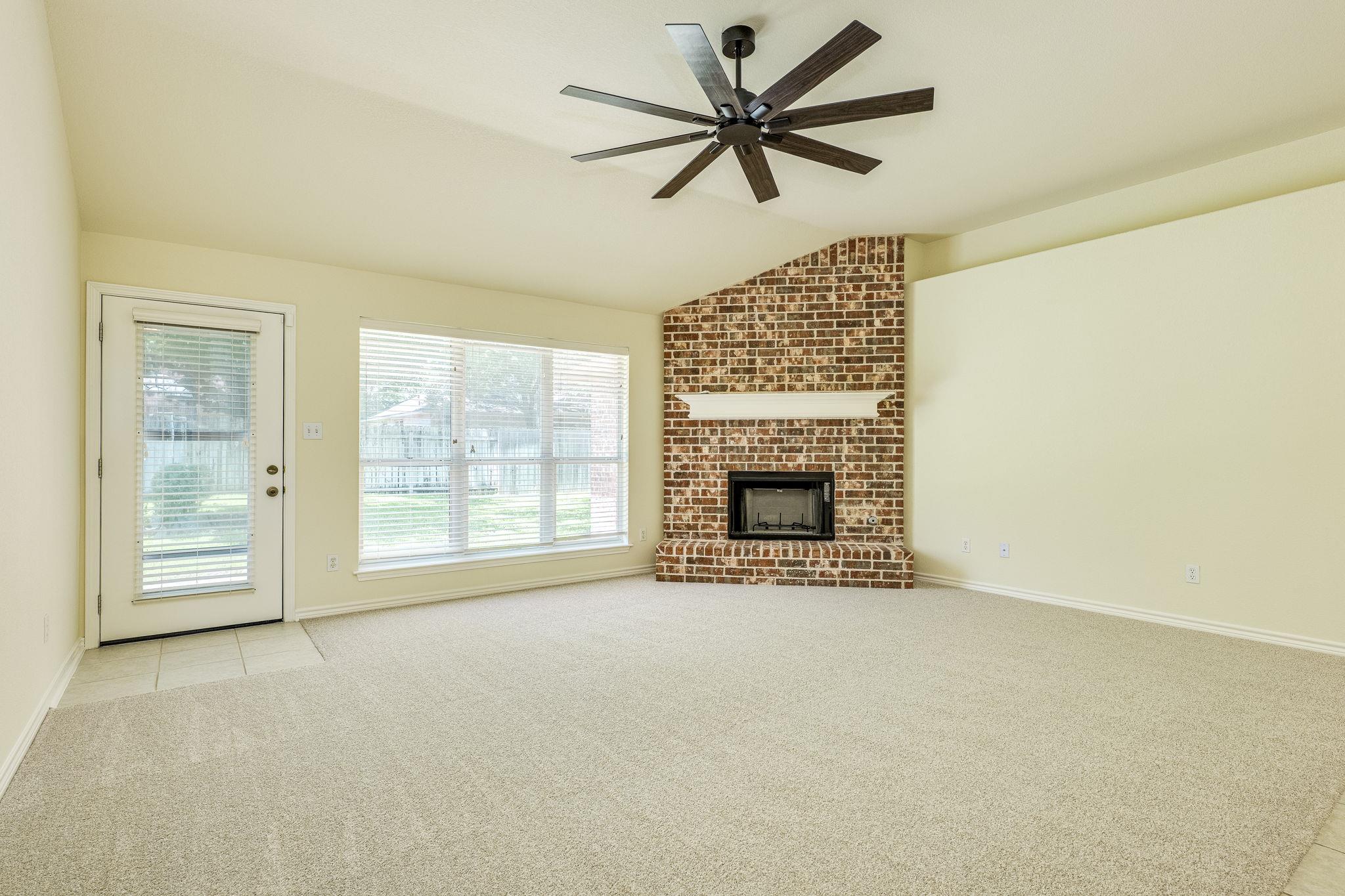 111 Arrowhead Ln, Georgetown, TX 78628
