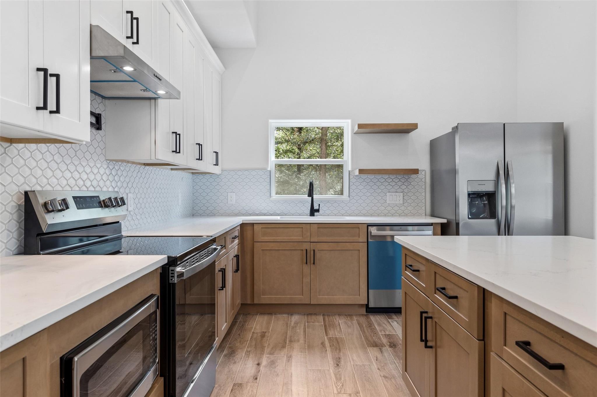113 Mokulua Ln, Bastrop, TX 78602