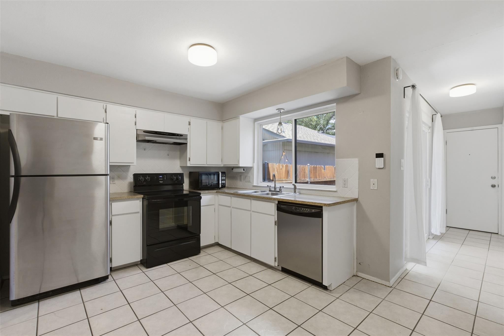 4204 Hudson Bend Rd # B, Austin, TX 78734