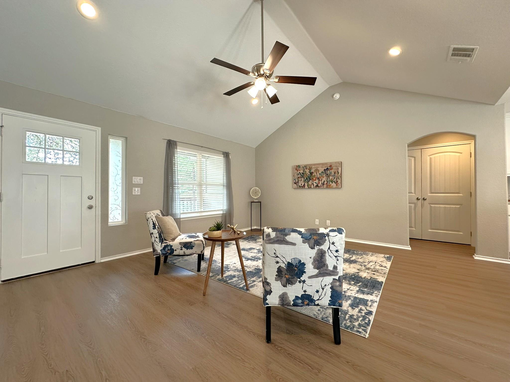 1878 Winding Creek Trl, Spring Branch, TX 78070