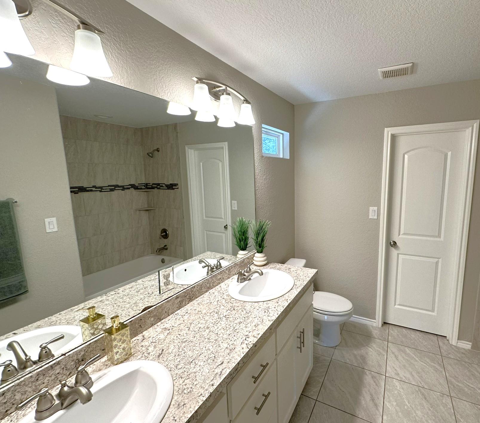 1878 Winding Creek Trl, Spring Branch, TX 78070