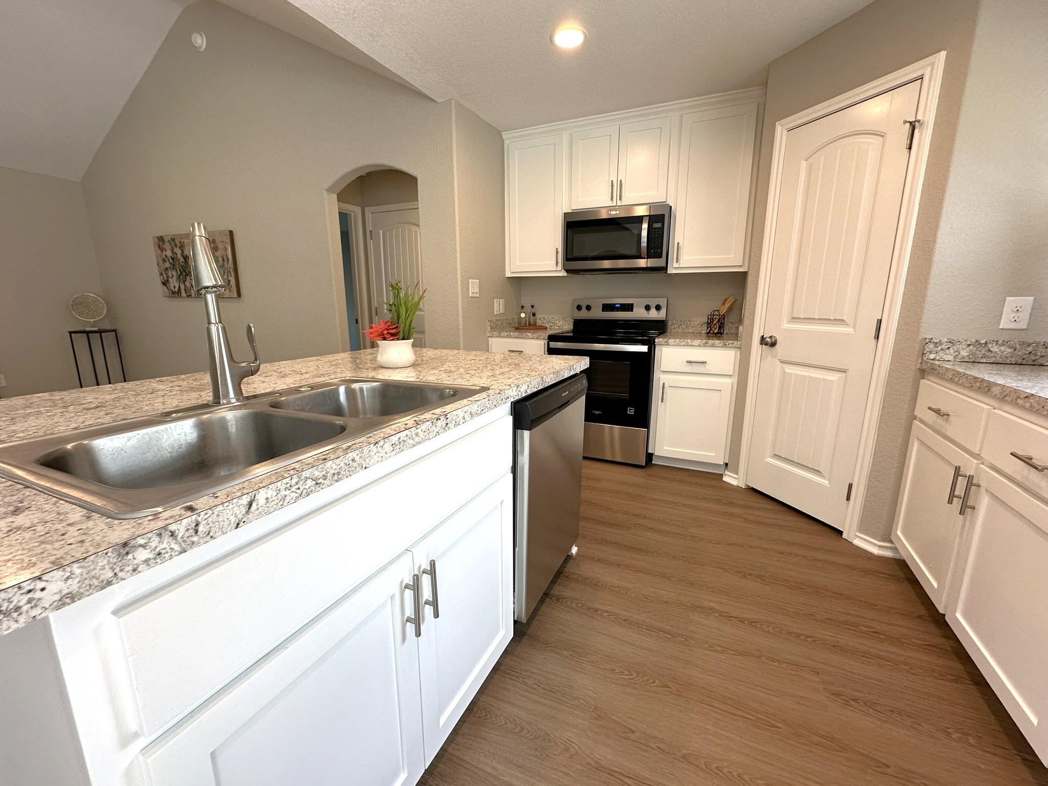 1878 Winding Creek Trl, Spring Branch, TX 78070