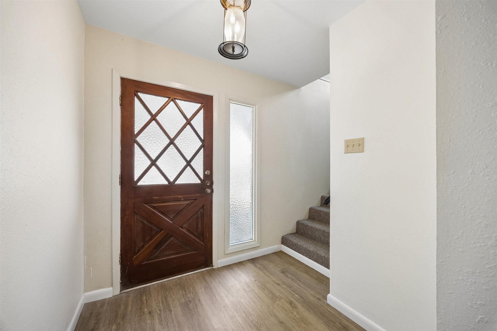 155 Mary Ann Dr, Canyon Lake, TX 78133