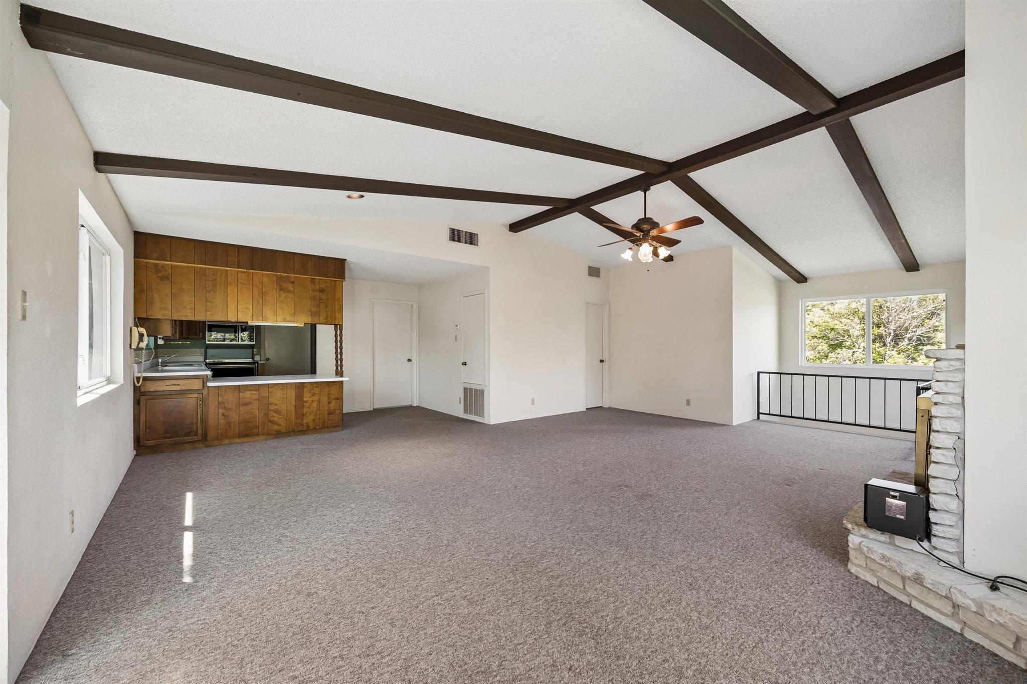 155 Mary Ann Dr, Canyon Lake, TX 78133