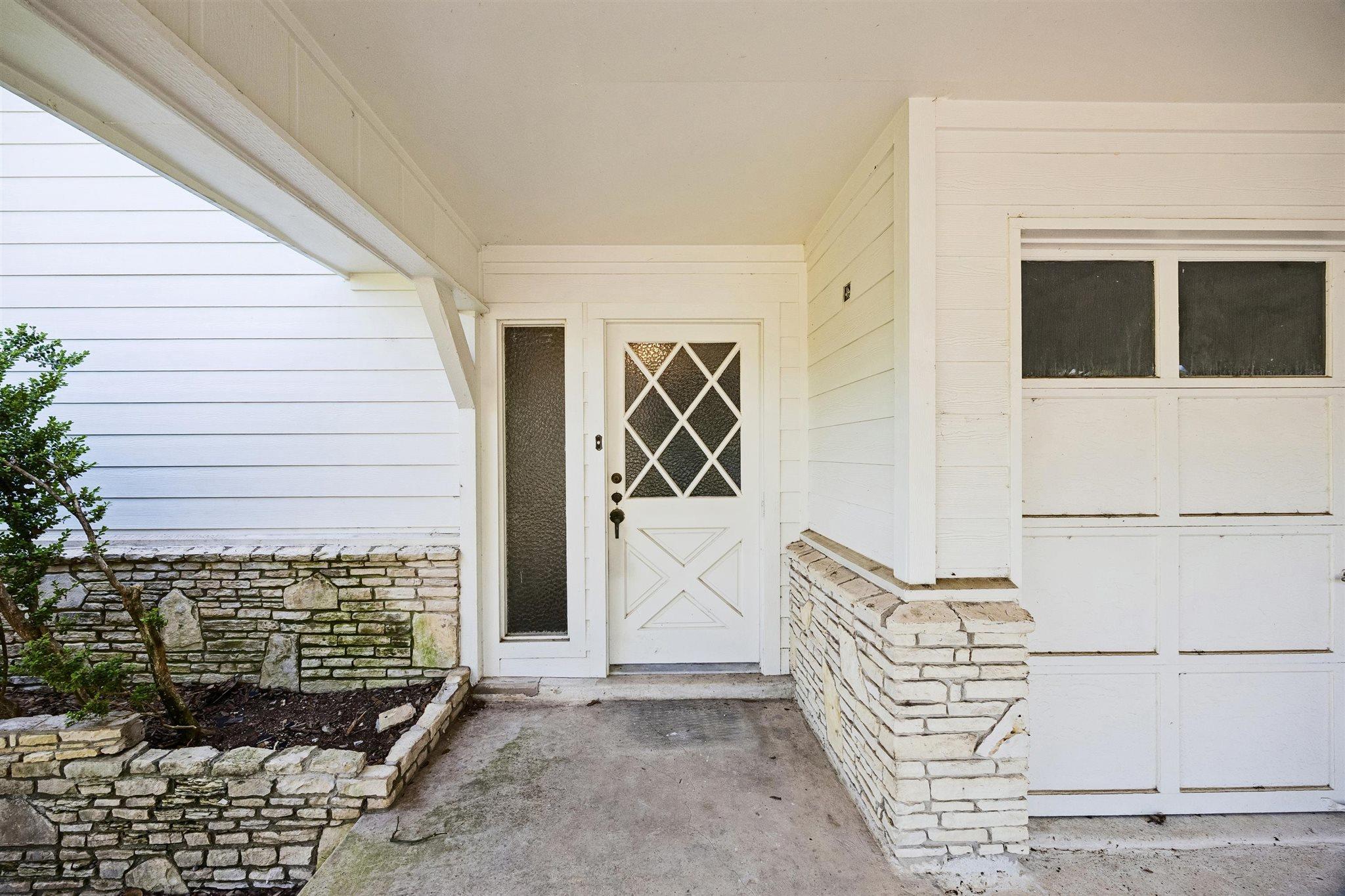 155 Mary Ann Dr, Canyon Lake, TX 78133