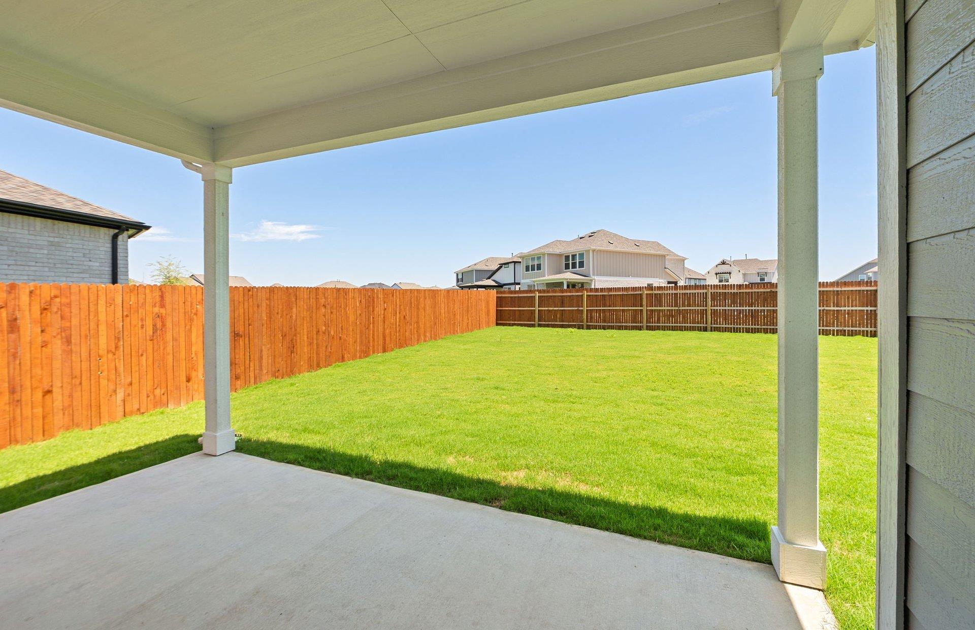 105 Amista Dr, Liberty Hill, TX 78642