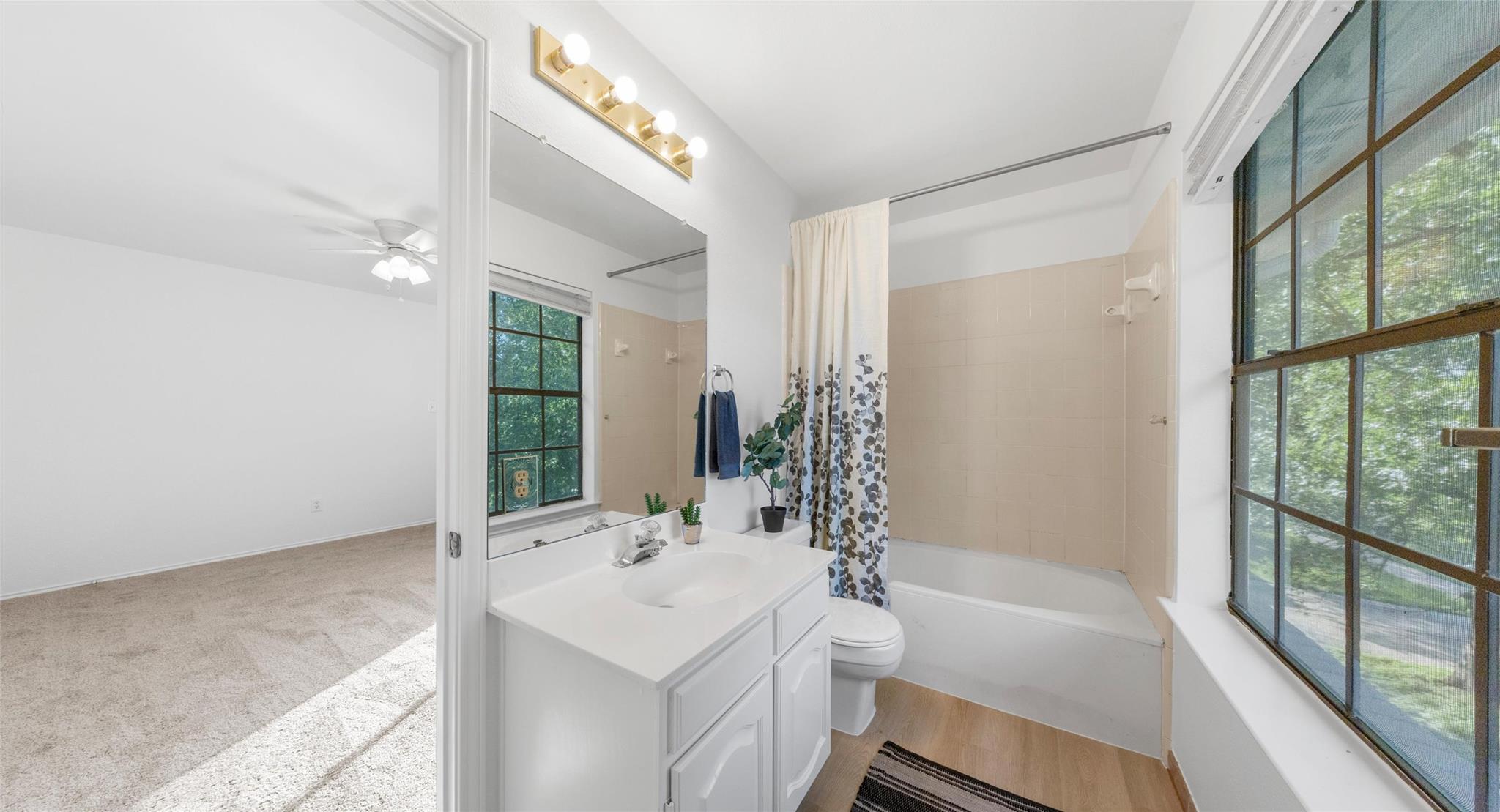 13248 Kerrville Folkway, Austin, TX 78729