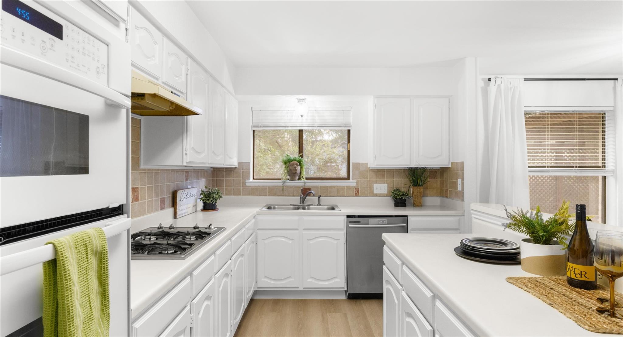 13248 Kerrville Folkway, Austin, TX 78729