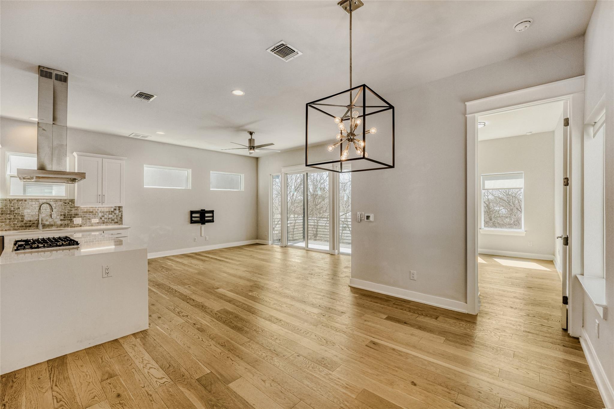 5002 Pecan Springs Rd # 6, Austin, TX 78723