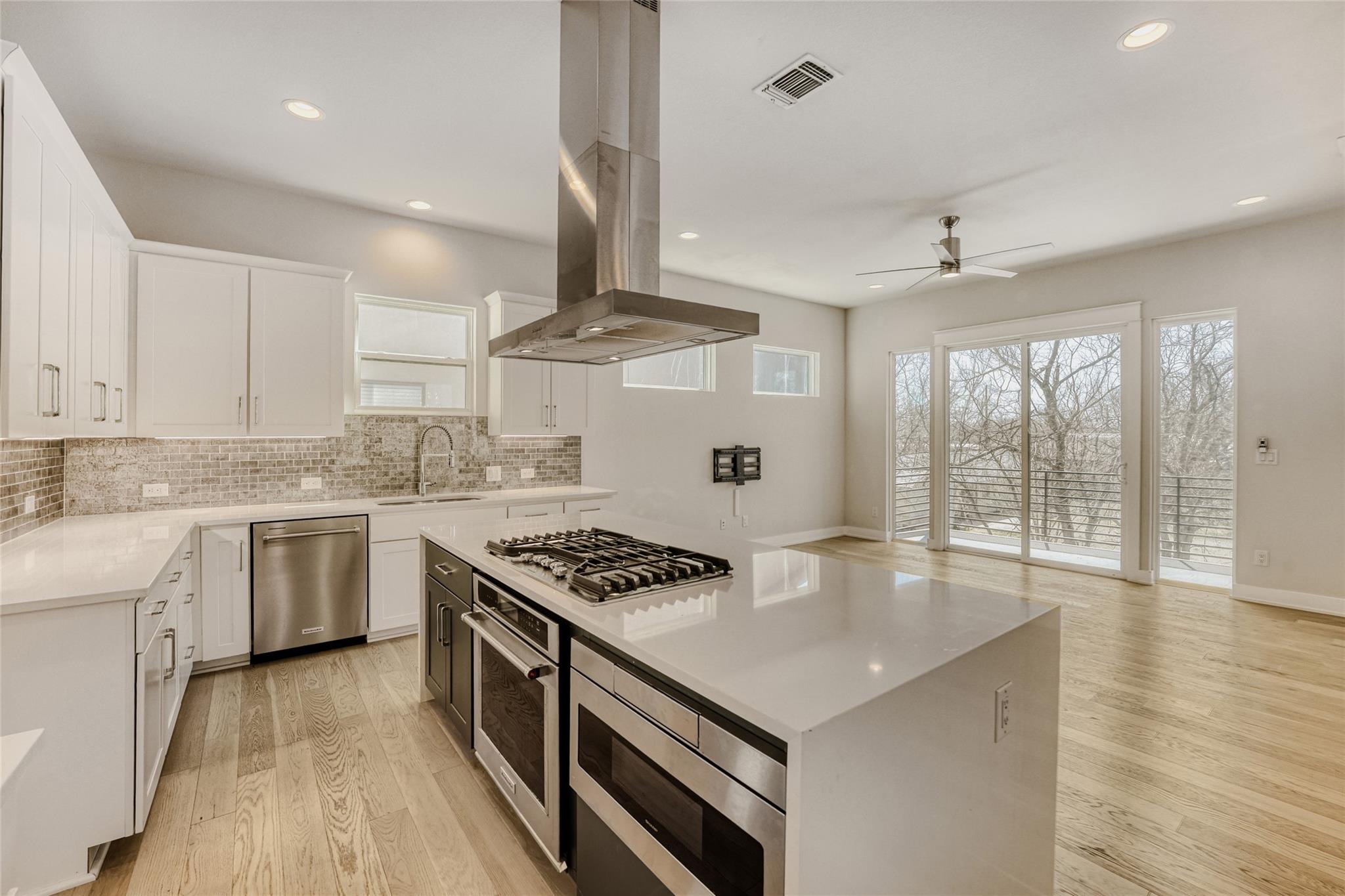 5002 Pecan Springs Rd # 6, Austin, TX 78723
