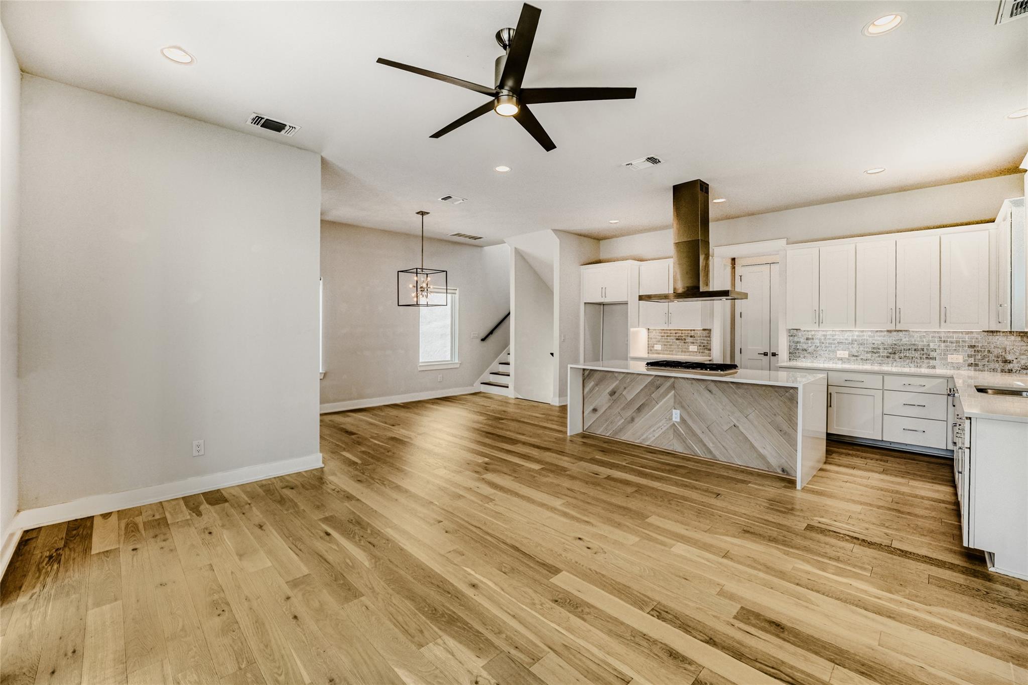 5002 Pecan Springs Rd # 6, Austin, TX 78723