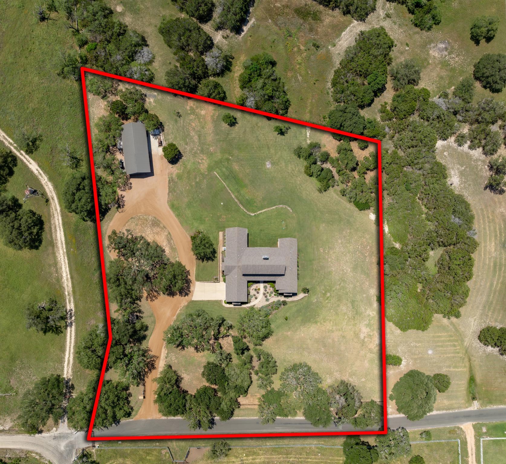 101 Shady Oaks Trl, Liberty Hill, TX 78642