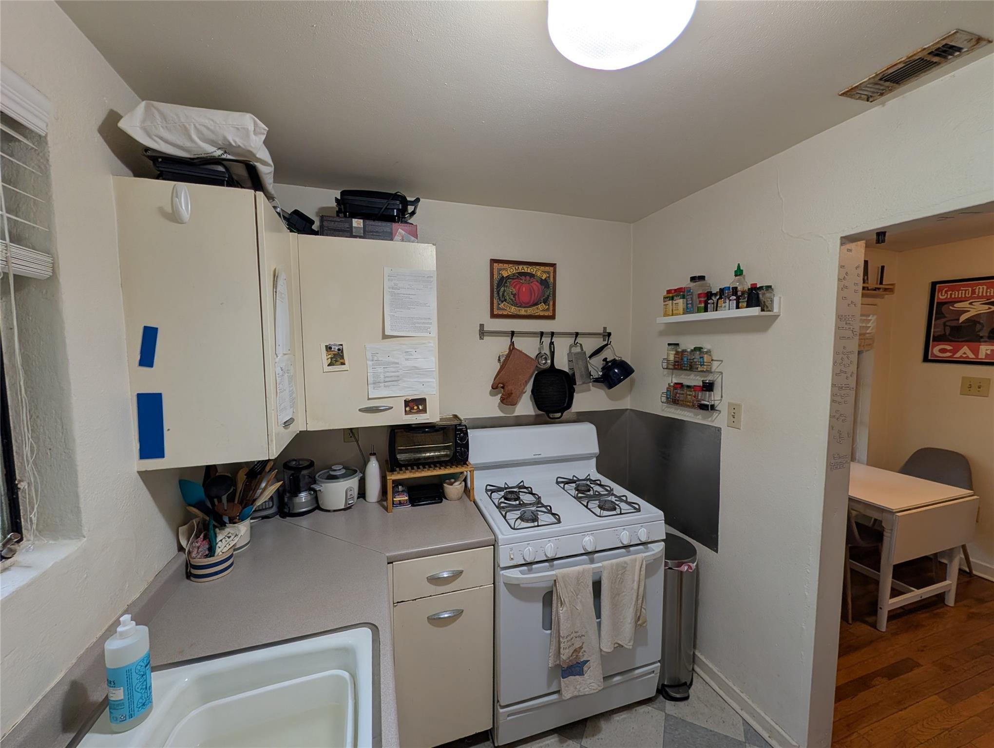 1302 Kirkwood Rd # B, Austin, TX 78722