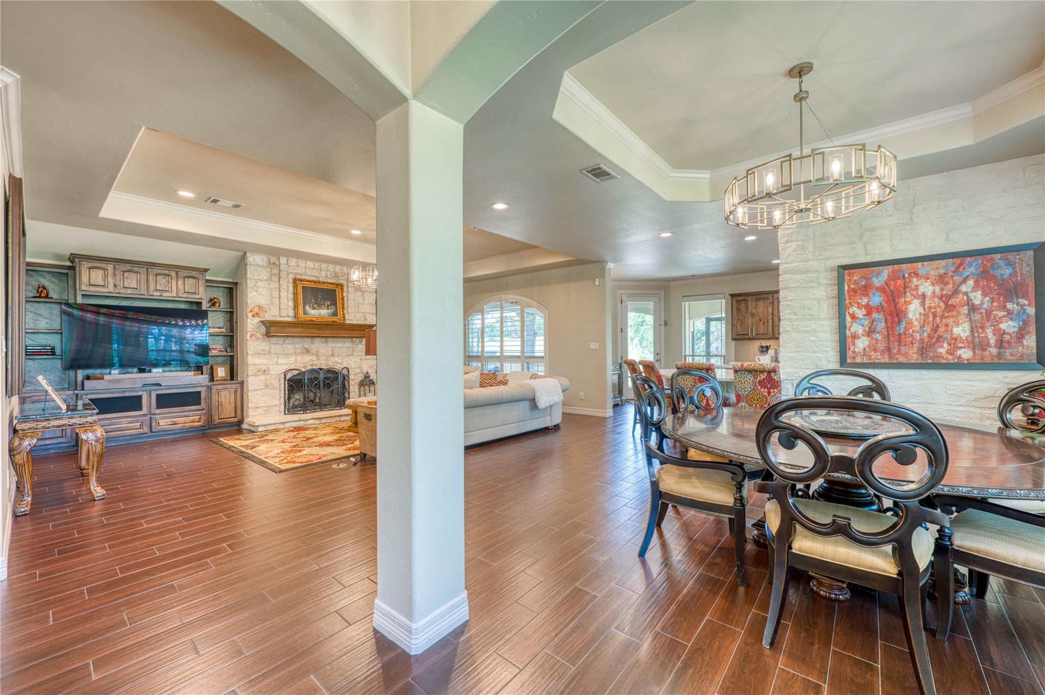 604 Fault Line Dr, Horseshoe Bay, TX 78657