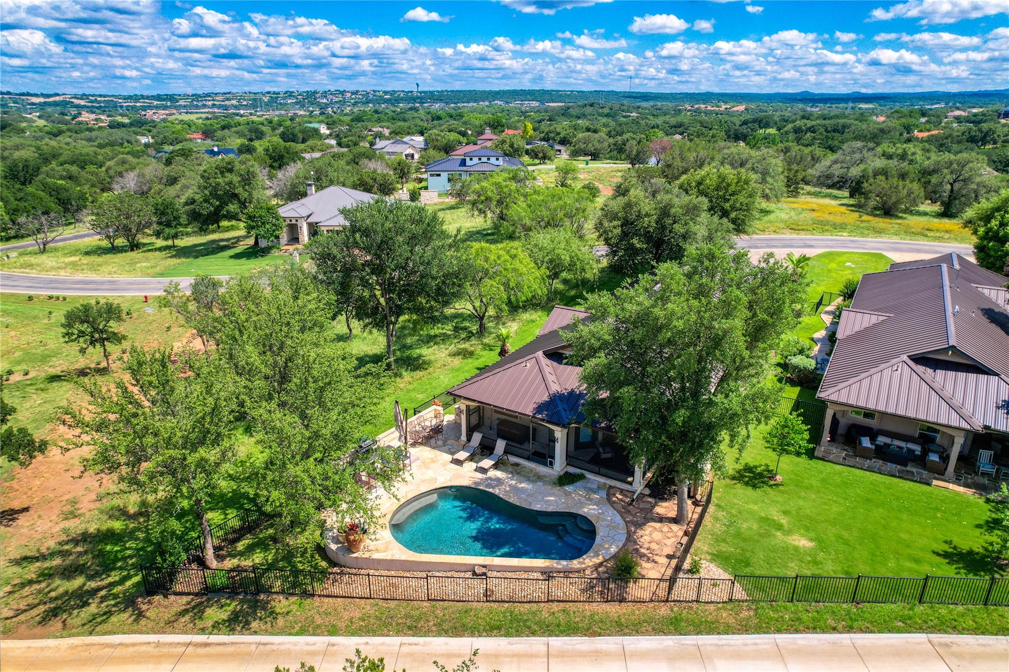 604 Fault Line Dr, Horseshoe Bay, TX 78657