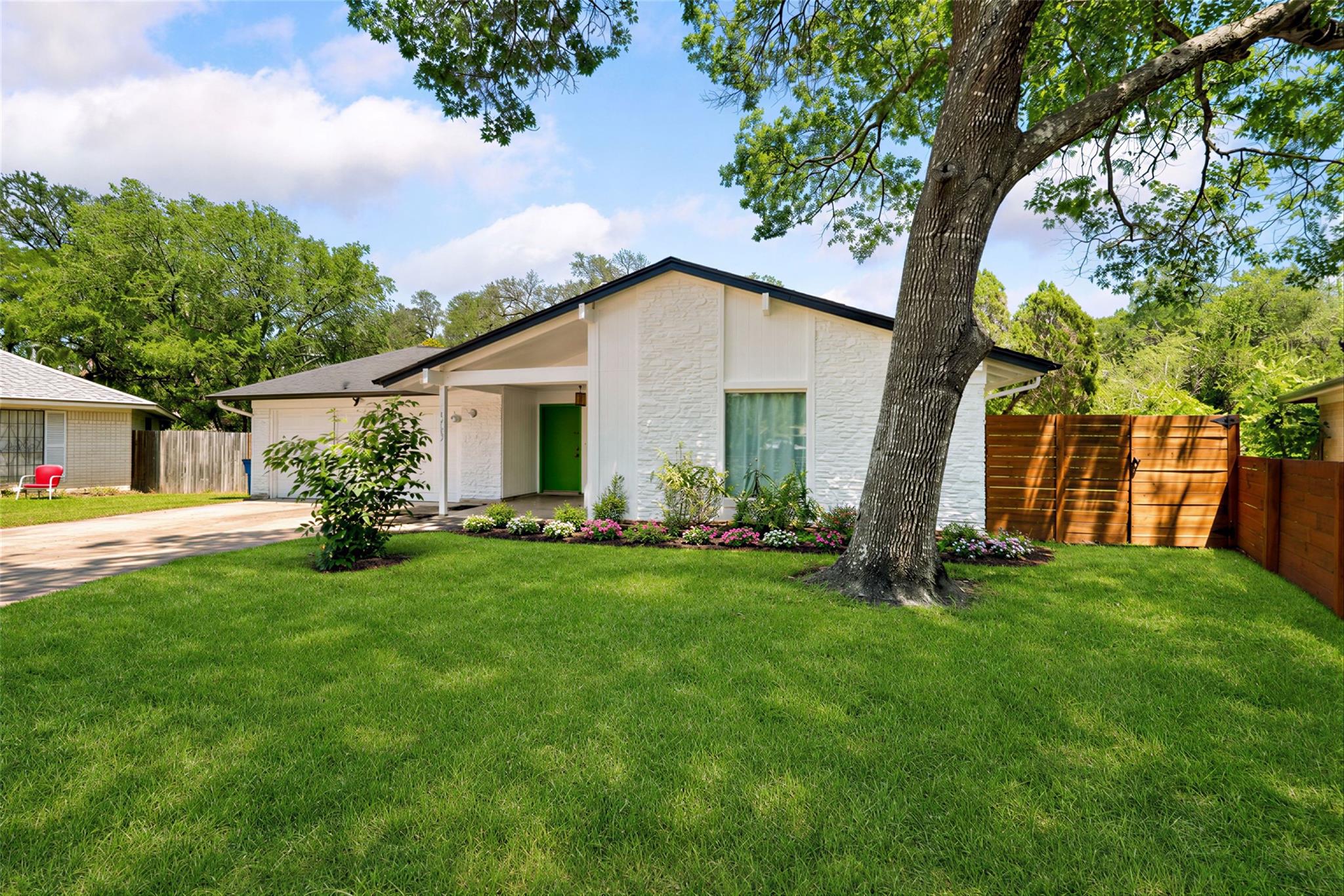 6107 Blarwood Dr, Austin, TX 78745