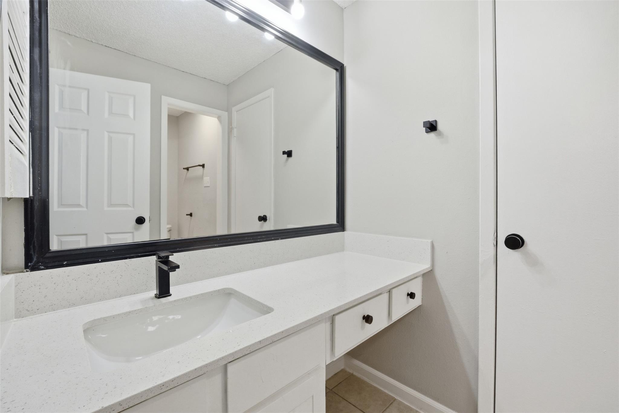 2009 W West Loop # D, Austin, TX 78758