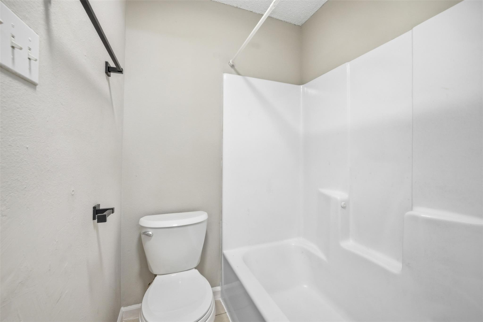 2009 W West Loop # D, Austin, TX 78758
