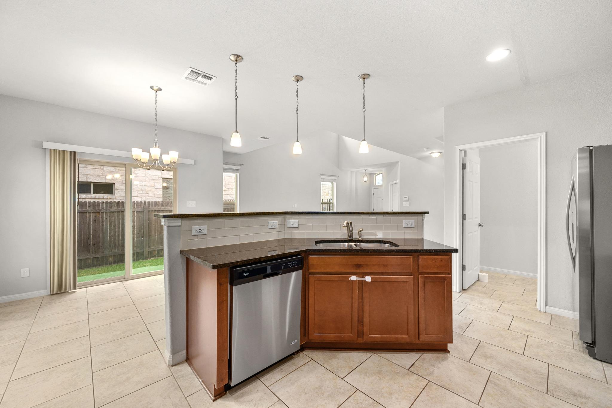 1401 Little Elm Trl # 203, Cedar Park, TX 78613