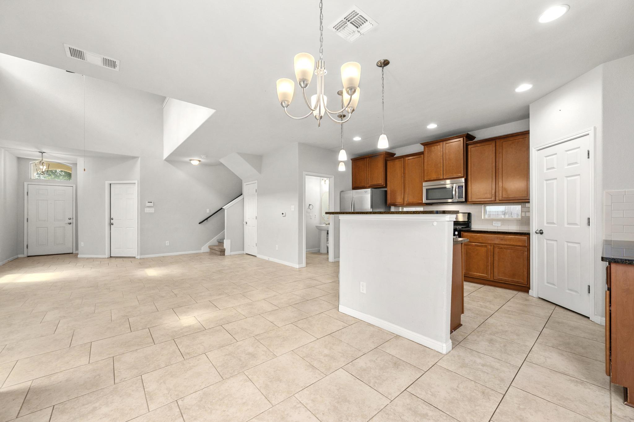 1401 Little Elm Trl # 203, Cedar Park, TX 78613