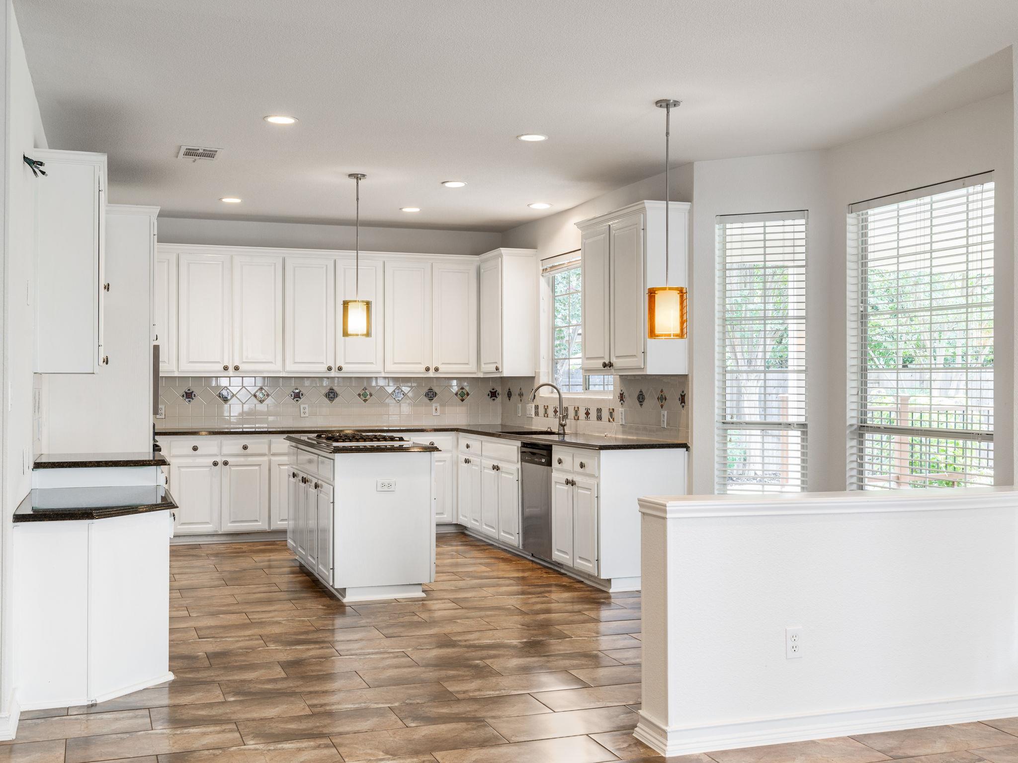 2405 Hunters Creek Cv, Cedar Park, TX 78613