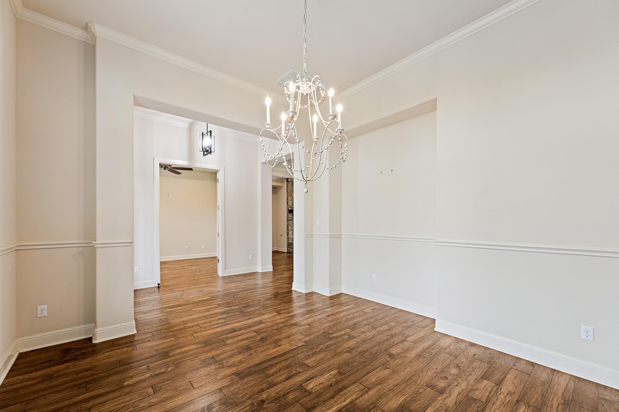 135 Gabriel Vis E, Georgetown, TX 78633