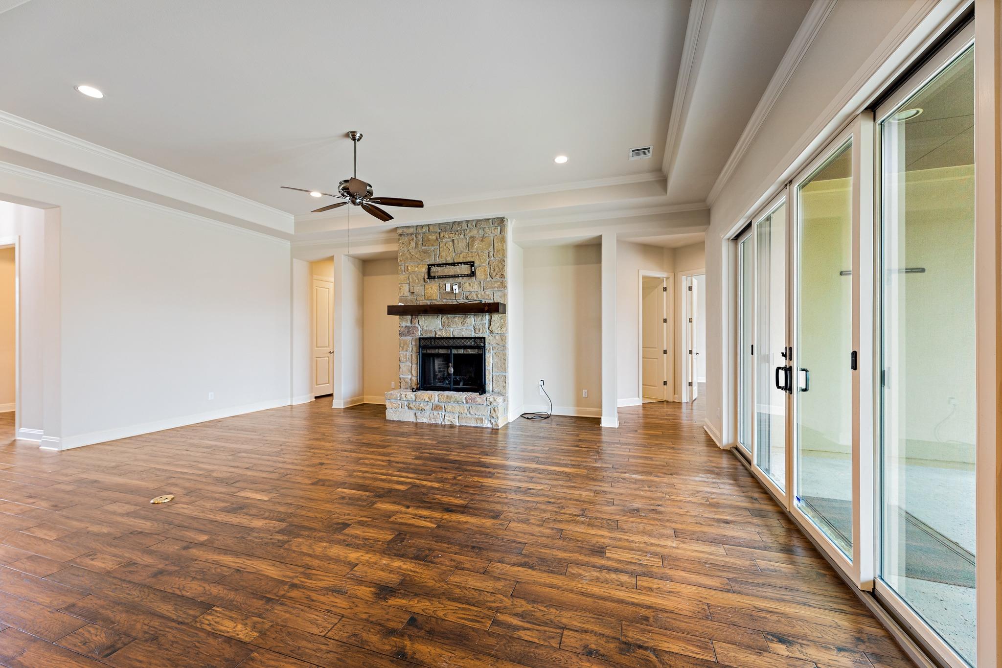 135 Gabriel Vis E, Georgetown, TX 78633