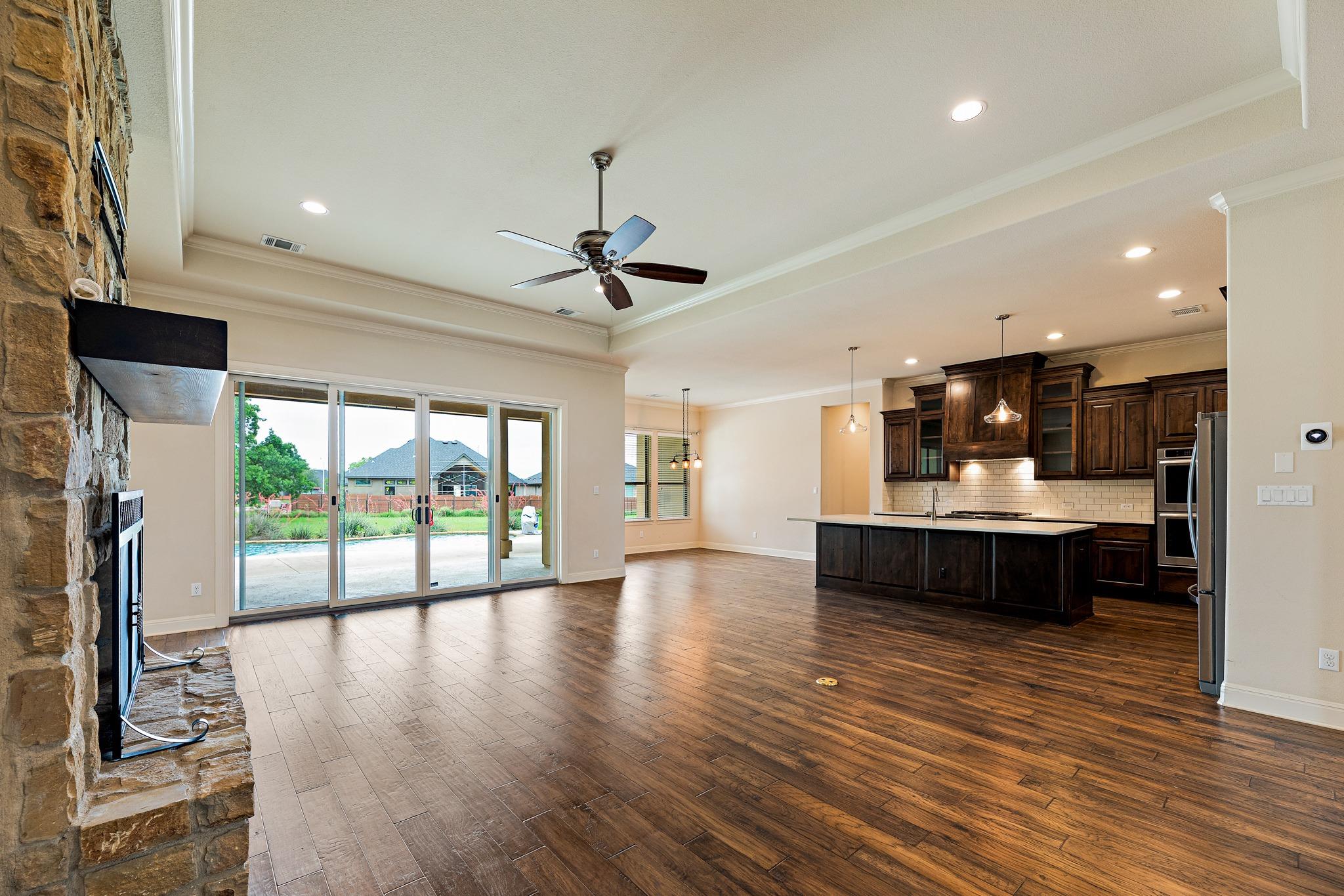 135 Gabriel Vis E, Georgetown, TX 78633