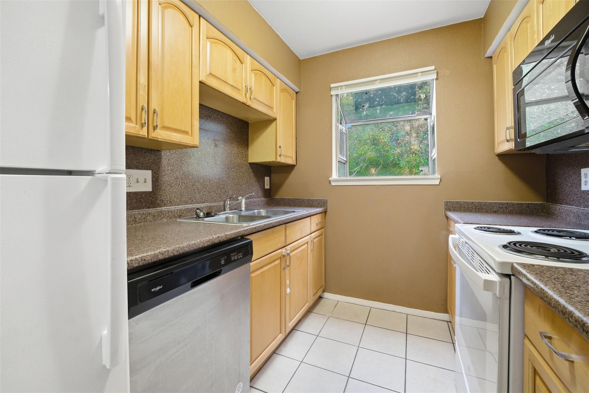 2009 W Loop Loop # A, Austin, TX 78758