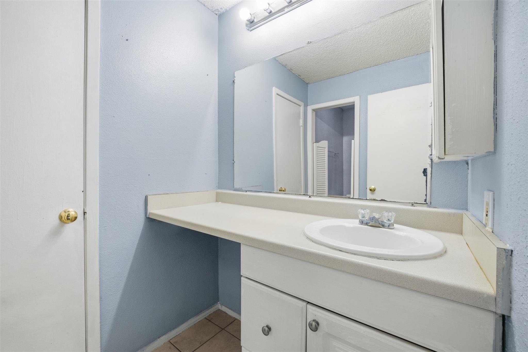 2009 W Loop Loop # A, Austin, TX 78758