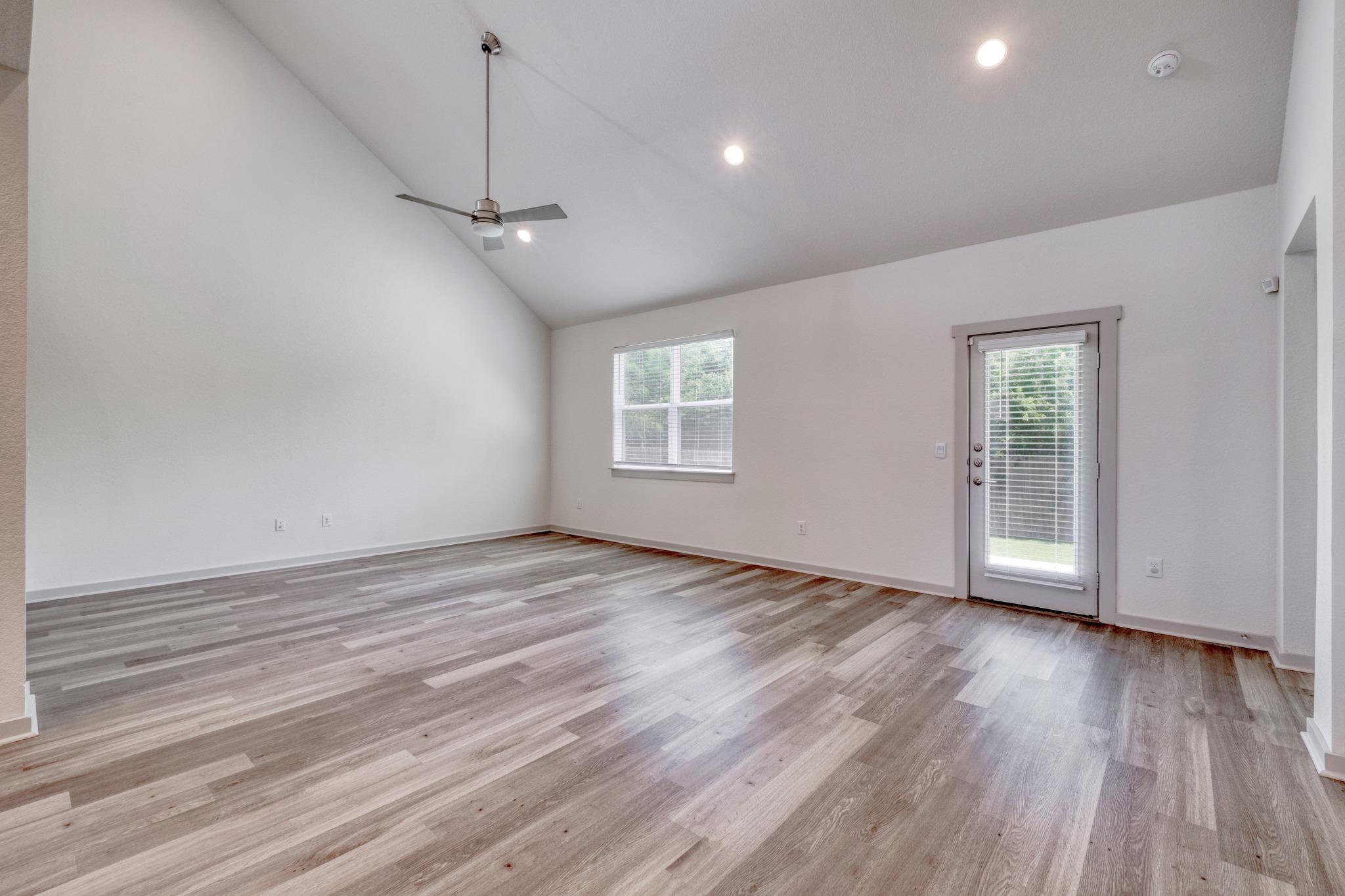 7501 Smallwood Dr, Austin, TX 78724