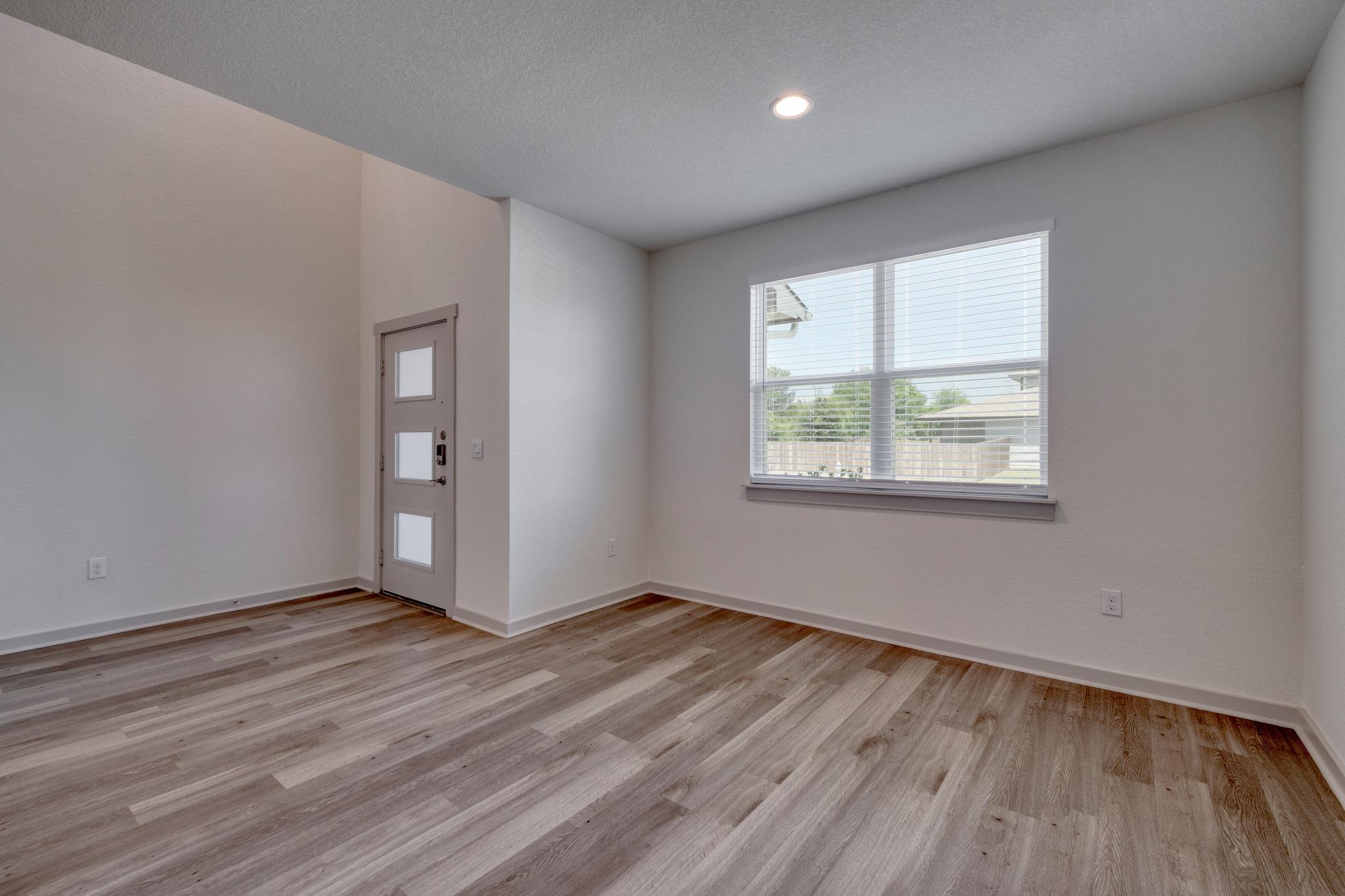 7501 Smallwood Dr, Austin, TX 78724